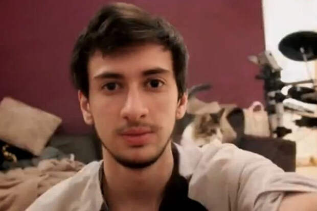 Этот парень-трансгендер делал селфи каждый день в течение 3 лет