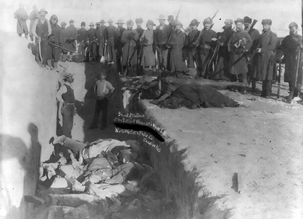 1891. Братская могила индейцев лакота