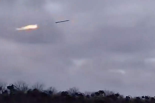 Российские войска поразили объекты инфраструктуры украинских военных аэродромов