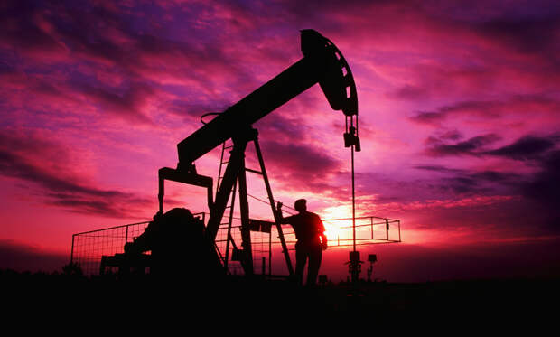 Нефть выросла в цене после закрытия буровых установок в США 