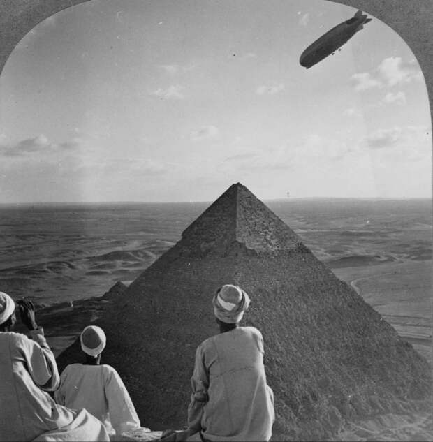 Behind-The-Historical-Photos3