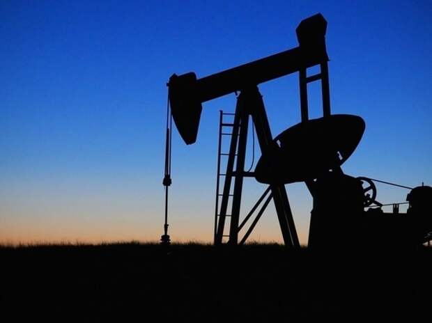 Нефть закрутило на американских горках: что ждет баррель