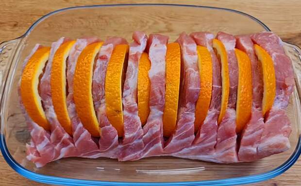 Свинина и апельсины. Берем недорогой кусок мяса и превращаем шедевр праздничного стола