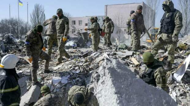Натовская помощь Украине только озлобляет Россию – Макгрегор