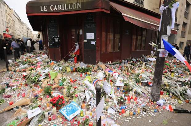 Париж после терактов 2.png