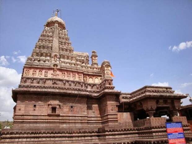 Храм Гришнешвор (Индия) красиво. необычно, храм. мир