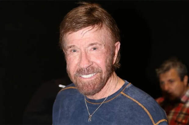 TMZ: Чак Норрис попал в больницу на Гавайях