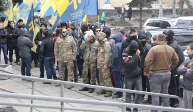 Воинственный градоначальник Воинственный градоначальник