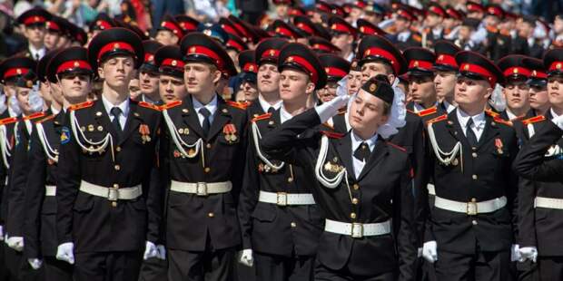 В параде 7 ноября примут участие около тысячи кадет и юнармейцев Москвы. Фото: mos.ru