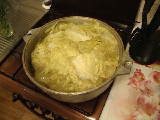 через 1,5 часа выключил газ, убрал кирпич, снял крышку и мощный аромат взбодрил аппетит еда, своими руками