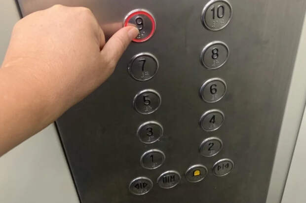 Эксперт по ЖКХ Бондарь рассказал, кто отвечает за состояние лифтов в доме