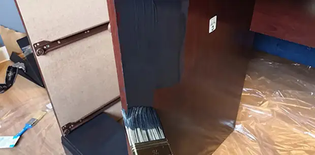 До и после: история одного "уставшего" стола