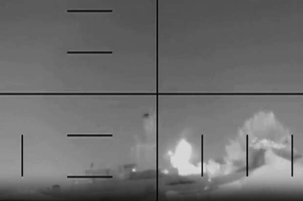 Пентагон показал уничтожение иранского фрегата американской подлодкой