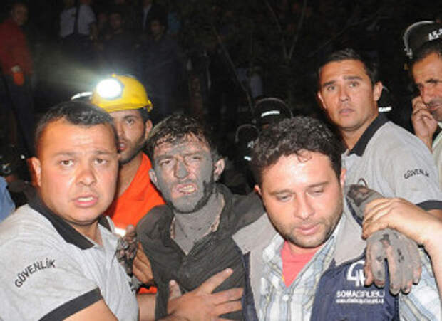 Взрыв на шахте в Турции унес жизни 270 человек