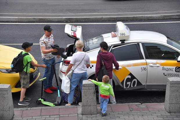 Эксперты: такси в России может подорожать