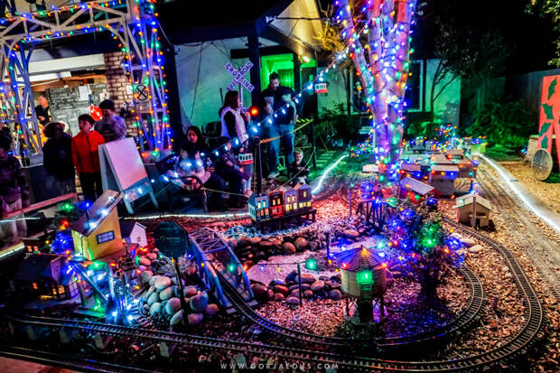 Christmas Card Lane 0-8.jpg