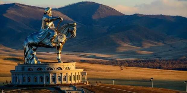 Роль и место супермифа «Монгольская империя XIII-​XIV вв.» в мифах: казахском национальном и татарском этническом