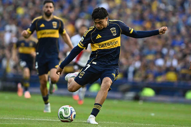 Журналист Карпов: ЦСКА хочет купить аргентинца Себальоса из "Бока Хуниорс"