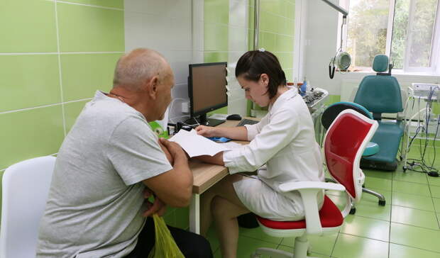 Минздрав Удмуртии: в поликлиники пришли работать 197 врачей и 341 медсестра