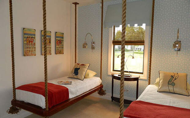 Потрясающие интерьеры детских комнат: Подвесные кровати от A Coastal Home