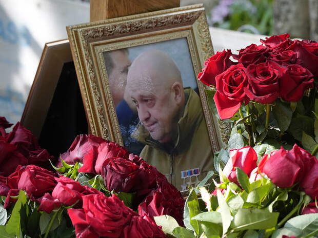 Евгения Пригожина перед похоронами отпели в храме на отшибе