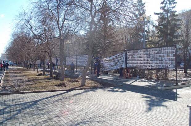 Стена Памяти в Челябинске Стена Памяти в Челябинске