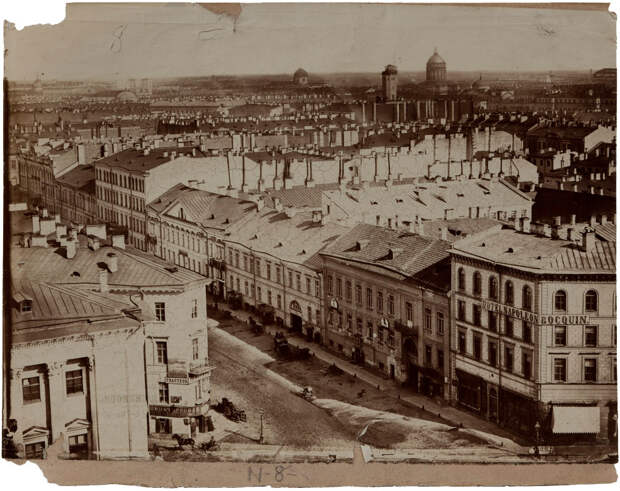 1858 Пьер-Амбруаз Ришбур. Перспективный вид с Исаакиевского собора на Малую Морскую улицу. 1858. Собрание ГМИСПб