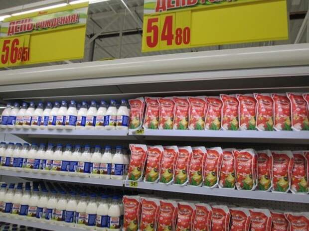 Последствия продуктовой блокады Крыма в Симферополе (17 фото)