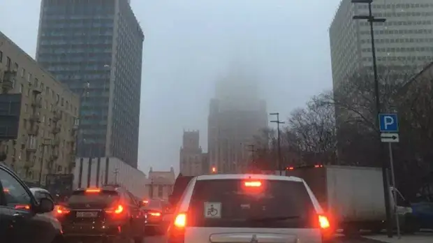 Спасатели предупредили о сильном тумане в Москве