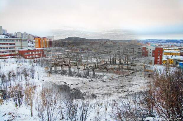 009.Мурманск.1942-2014 Печные трубы сгоревшего города sl.jpg 009.Мурманск.1942-2014 Печные трубы сгоревшего города sl.jpg