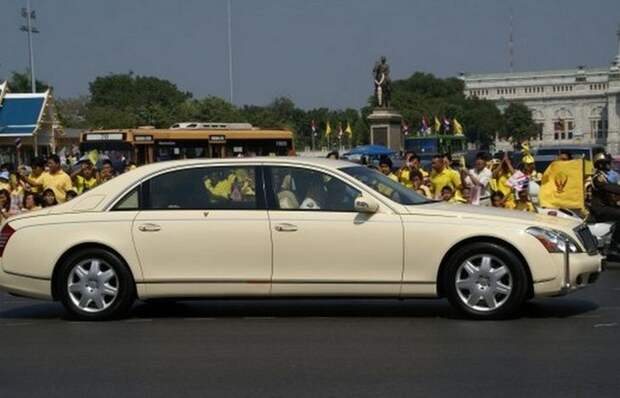 5. Maybach 62 Limousine лимузин, правительственный автомобиль