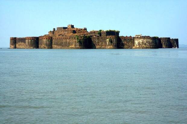 Форт Murud-Janjira, Индия. 10 самых впечатляющих морских фортов Форт Murud-Janjira, Индия. 10 самых впечатляющих морских фортов