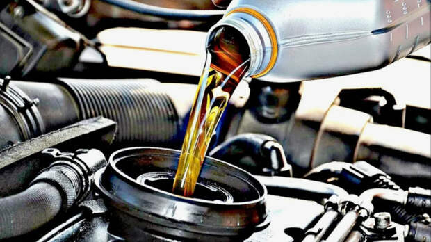 Почему категорически нельзя постоянно доливать моторное масло
