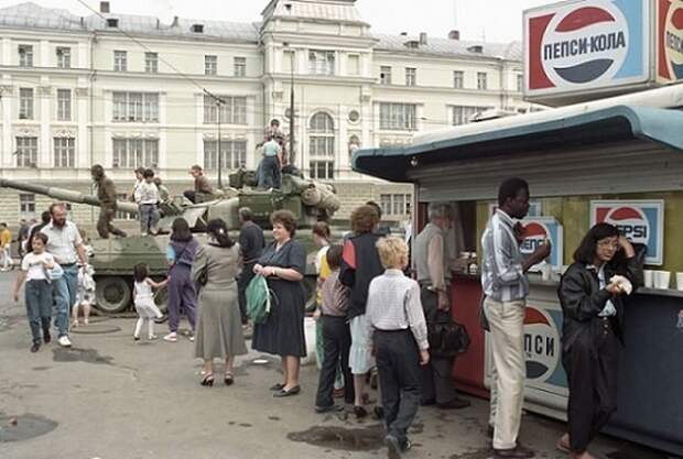 Контрасты конца существования СССР, 19 августа 1991 года, Москва. история, факты, фото