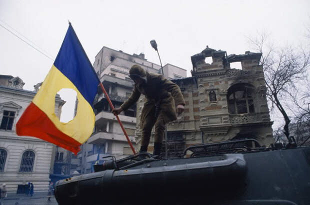 47-AsdemonstrationsspreadtoBuchares.jpg 47-AsdemonstrationsspreadtoBuchares.jpg