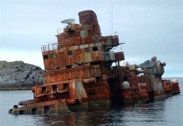 Старые украинские суда в Крыму затопят для привлечения туристов Старые украинские суда в Крыму затопят для привлечения туристов