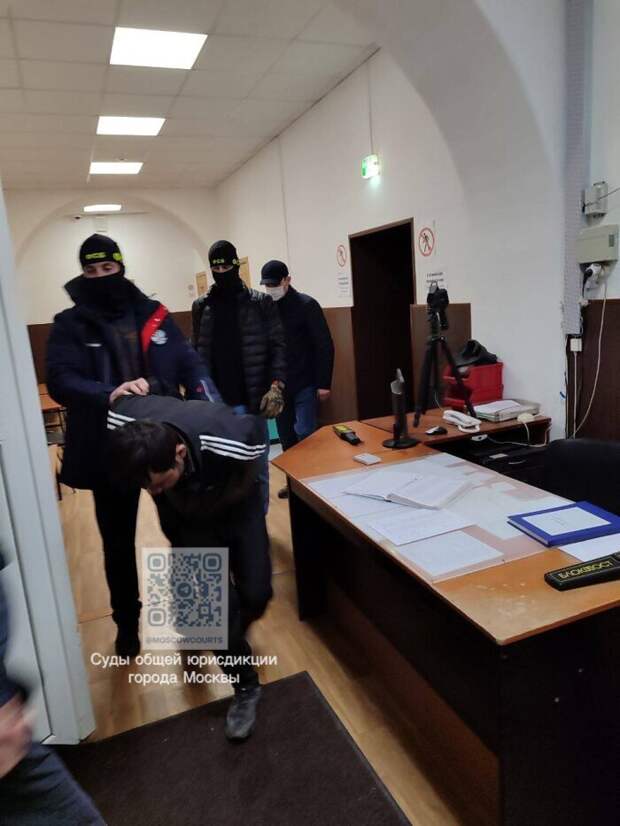 Один из задержанных по делу о теракте в Крокус Сити Холле, гражданин Таджикистана. Фото: телеграм-канал Суды общей юрисдикции города Москвы 