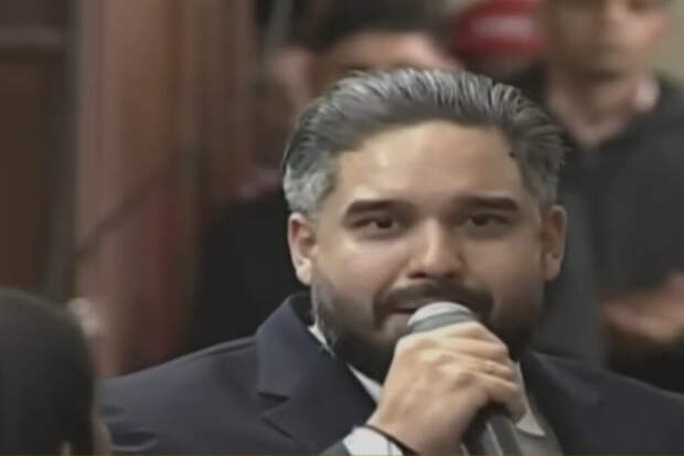 «Папа, мы исполним свой долг»: сын Мадуро в слезах обратился к отцу