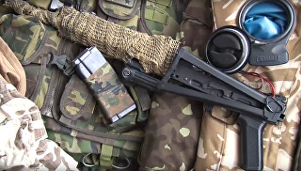 Оружие, изъятое у задержанных в Севастополе диверсантов. Архивное фото