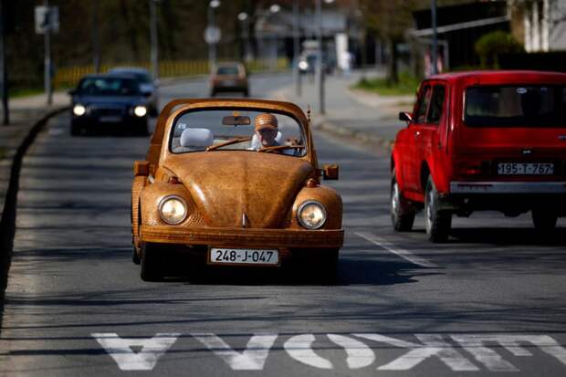 Volkswagen жук 1972 года из дерева (4)