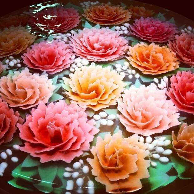 Художник-кондитер создает 3D-торты из желе, цветущие на тарелке еда, желе, красота, торт, цветы