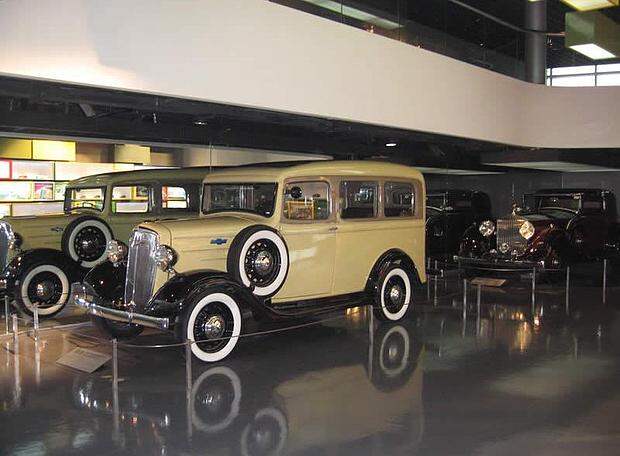Автомобильный музей в плане Музеи Шанхая / Dmitry Timokhin - iknow.travel