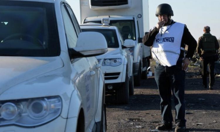 Горячая тема: Украина: Новости Украины: ОБСЕ будут тщательно расследовать обстрел в районе города Счастье под Луганском.