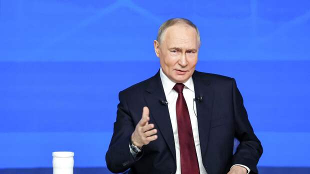 "Без тени страха". В Китае объяснили, почему россияне так любят Путина