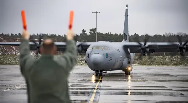 «Сомнительное обоснование»: зачем США поставили в Европу крупнейшую за последние 20 лет партию боеприпасов