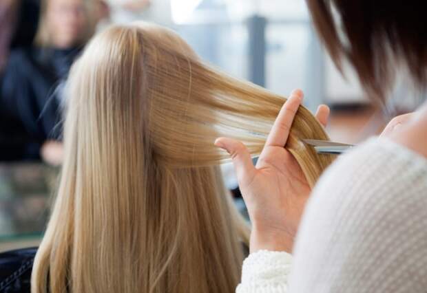 Сперва запишитесь к мастеру на укладку, чтобы оценить, как он работает и узнать больше информации / Фото: elleonora.ru Сперва запишитесь к мастеру на укладку, чтобы оценить, как он работает и узнать больше информации / Фото: elleonora.ru