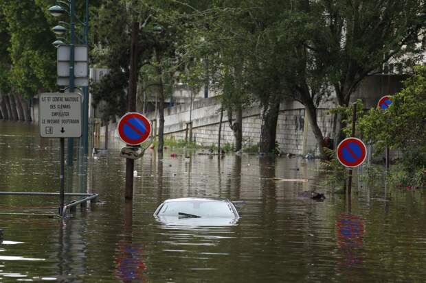 Наводнение в Париже