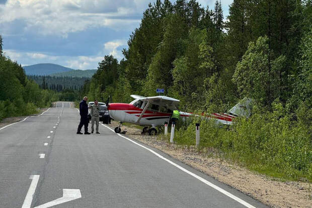 В Росавиации расследуют инцидент с легкомоторным самолетом в Мурманской области