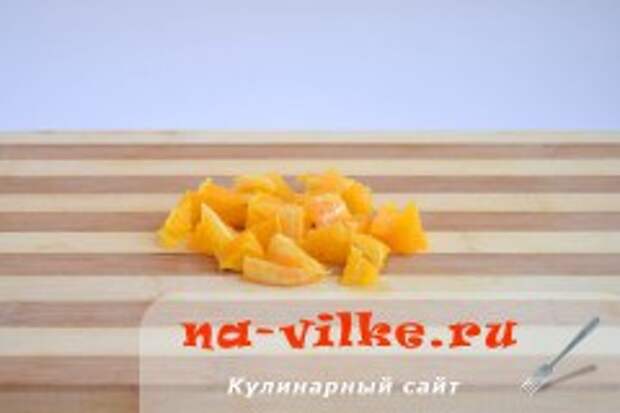 Салат с креветками и апельсином