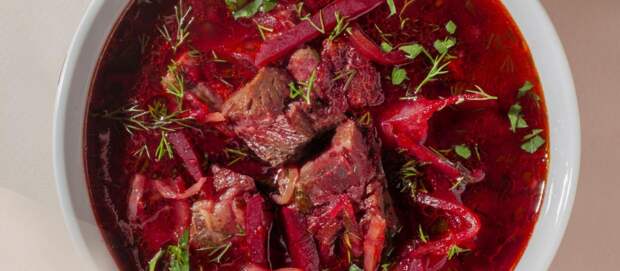 Средняя "двушка" в России = 7526 борщей: цены +424 миски за год!